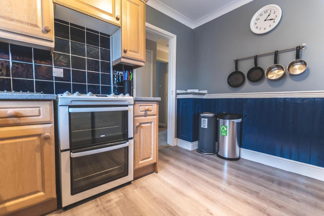Kings Field Maisonette Істлі Екстер'єр фото