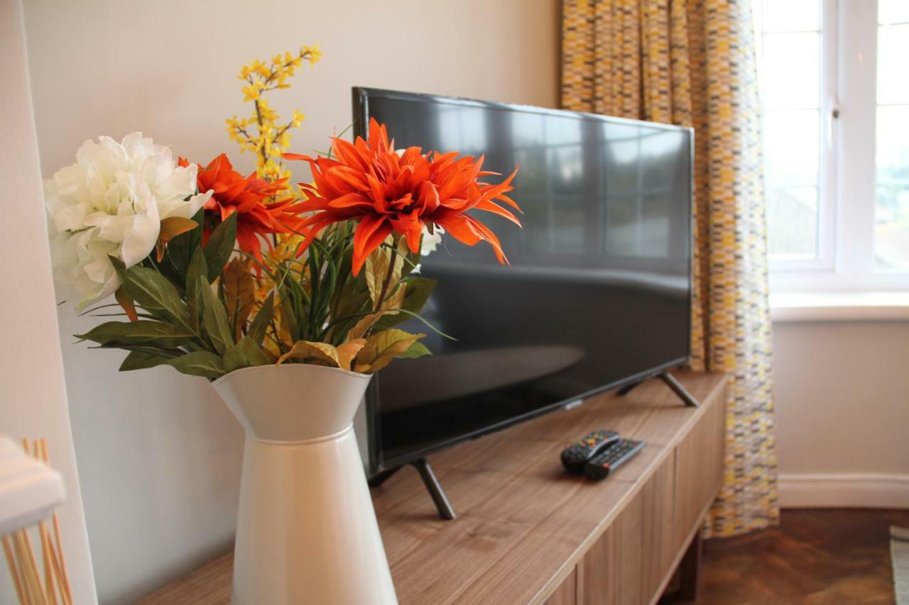 Kings Field Maisonette Істлі Екстер'єр фото