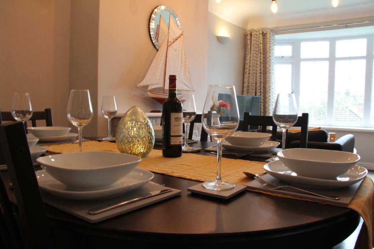 Kings Field Maisonette Істлі Екстер'єр фото