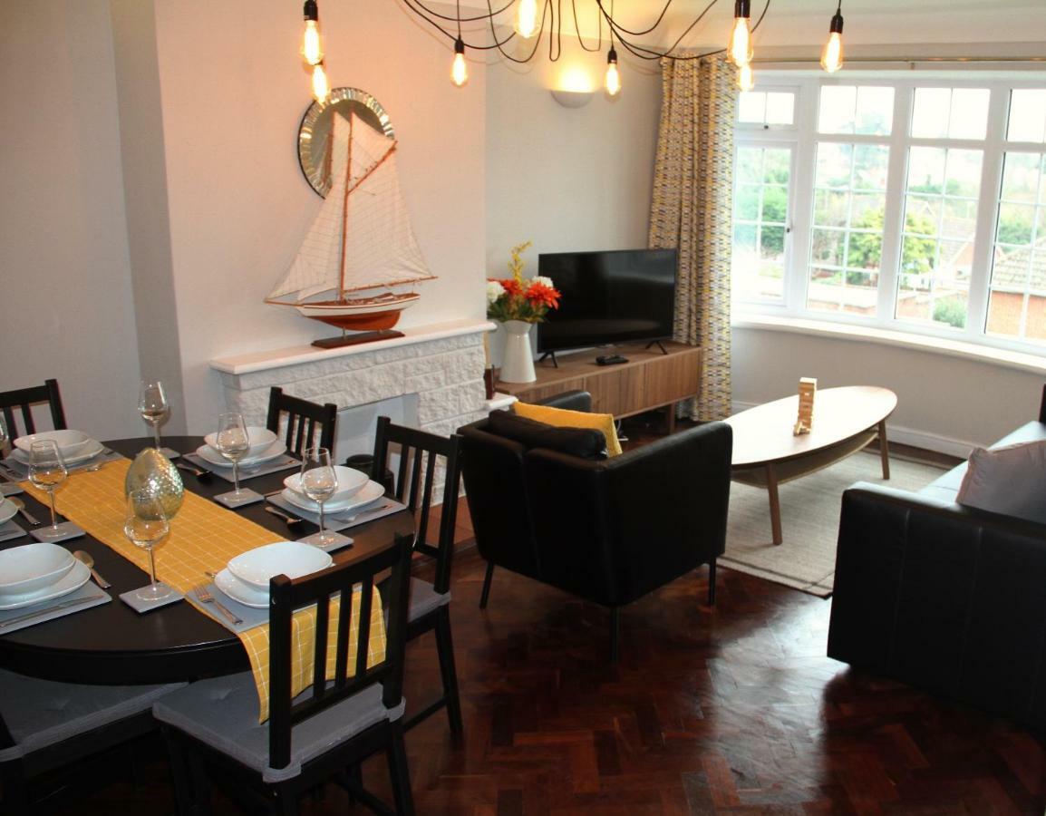 Kings Field Maisonette Істлі Екстер'єр фото